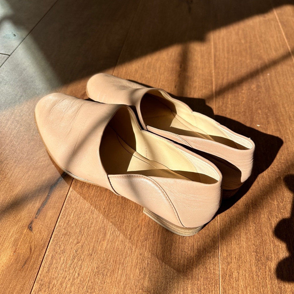 Clarks Chic Tan Leather Loafers